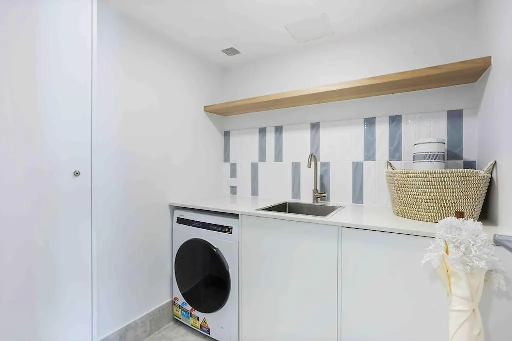 Beachfront Luna Apartment Gold Coast